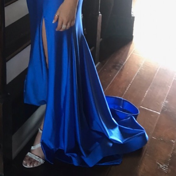 Sherri Hill Prom Dress Size 4 Unaltered - $350 obo - Picture 4 of 7